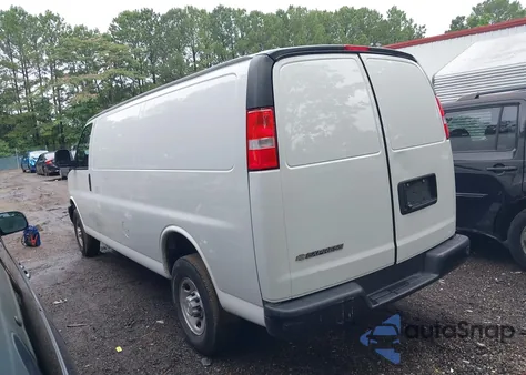 2023 Chevrolet Express G2500 из США, поврежденный, VIN 1GCWGBFP7P1254184